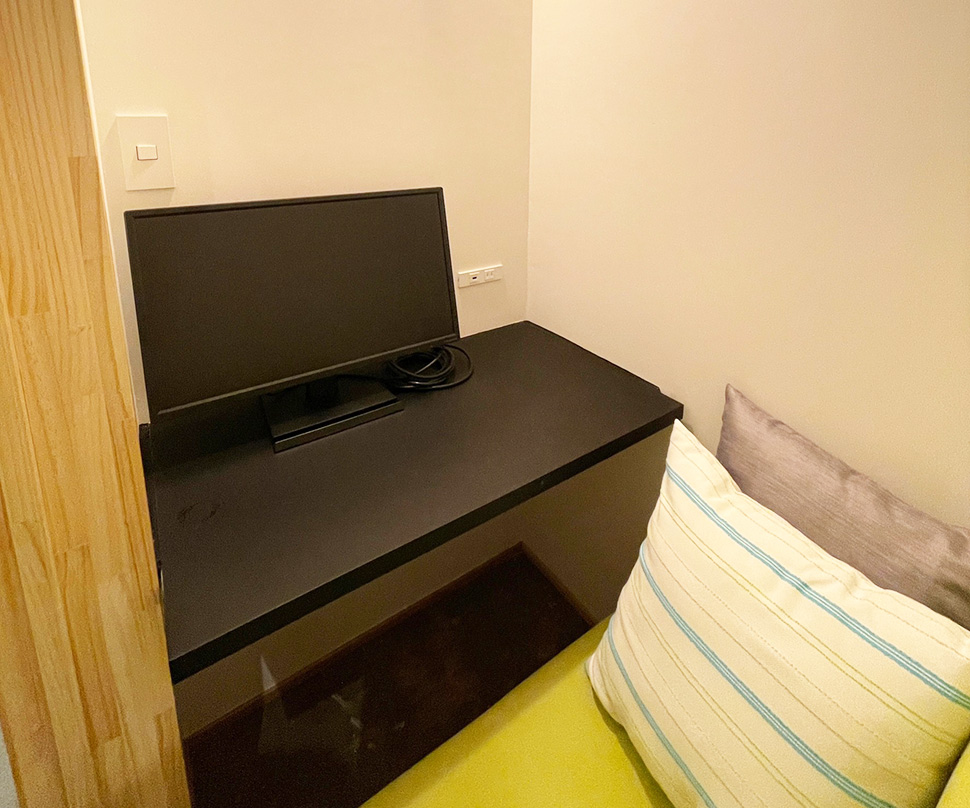 個室（テレブース）